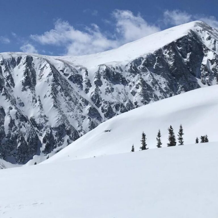 Quandary-Peak-Backcountry-Skiing-and-Splitboarding-IMG_9871-1-e1599698527893-768x768