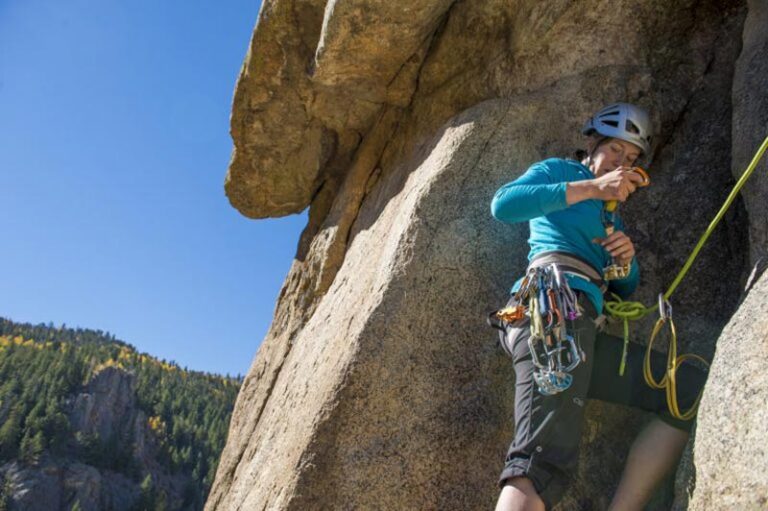 Trad-Climbing-&-Anchors-Course-2-Day-S-ppas_11mile_-651-768x511